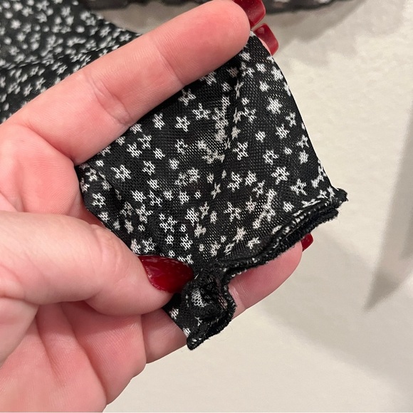 Garage size small Y2K grunge Floral Patchwork Long Sleeve Top - Picture 9 of 9